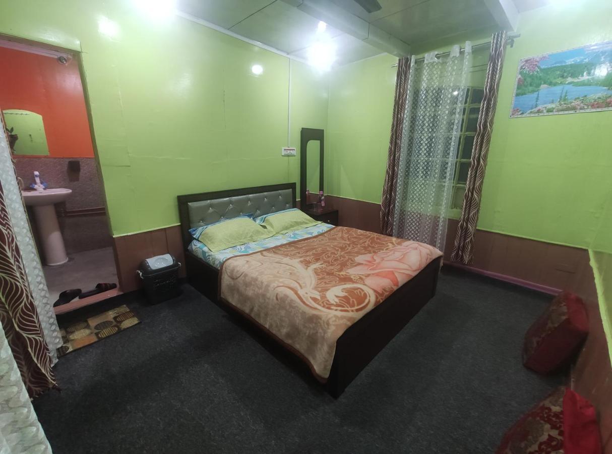 Lakeside Homestay Srinagar Ngoại thất bức ảnh
